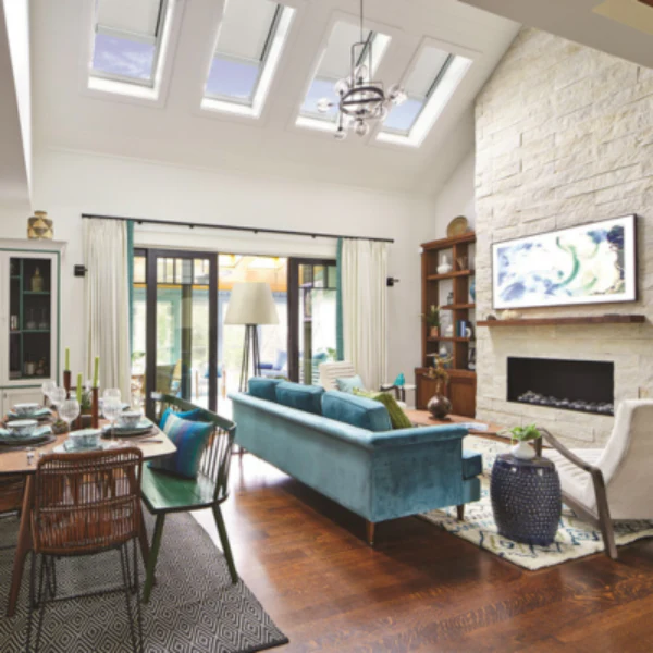VELUX Fixed Deck Mount Skylight - White Solar Powered Shade - Image 9